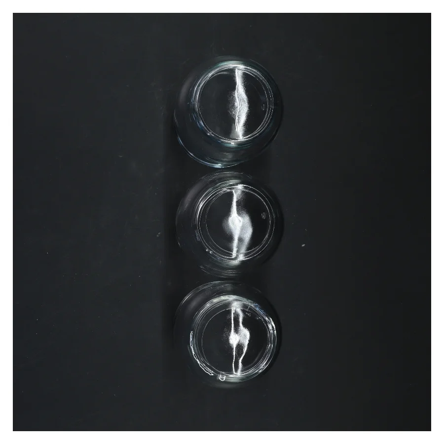 Tre glas (str. 10,5x6,5 cm)
