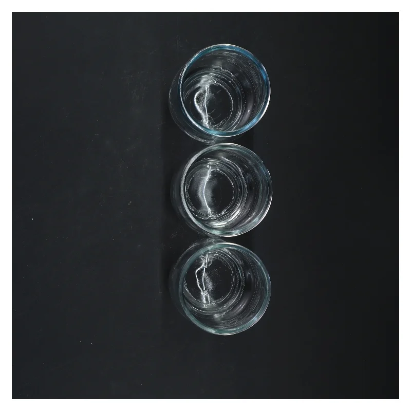 Tre glas (str. 10,5x6,5 cm)