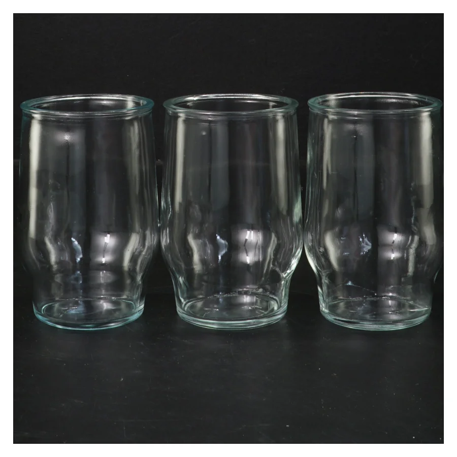 Tre glas (str. 10,5x6,5 cm)