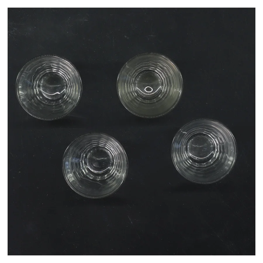 Fire små glas (str. 4 stk Ø 5 cm længde 5 cm)