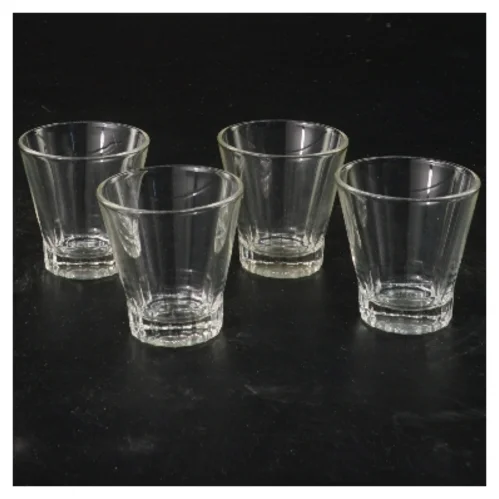 Fire små glas (str. 4 stk Ø 5 cm længde 5 cm)