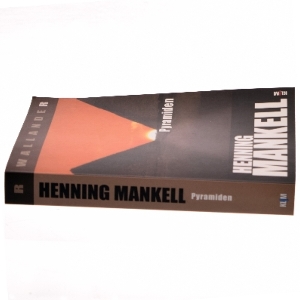 Pyramiden af Henning Mankell (Bog)