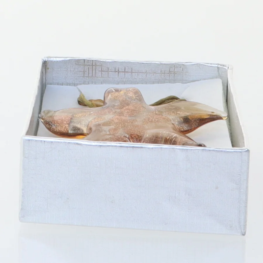 Italiensk glaskunst. Halskæde med unika design i form som en smuk søstjerne (str. Kasse 9 x 6 cm)