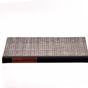 Antik bog med flot læder-indbinding. Den ubærlige elsker af Leif Panduro (Bog)