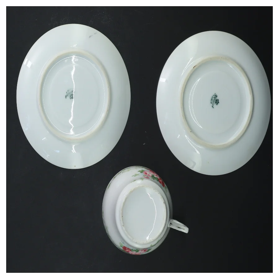 Antik Porcelænskop med underkopper (str. Ø 13 og 8 cm)