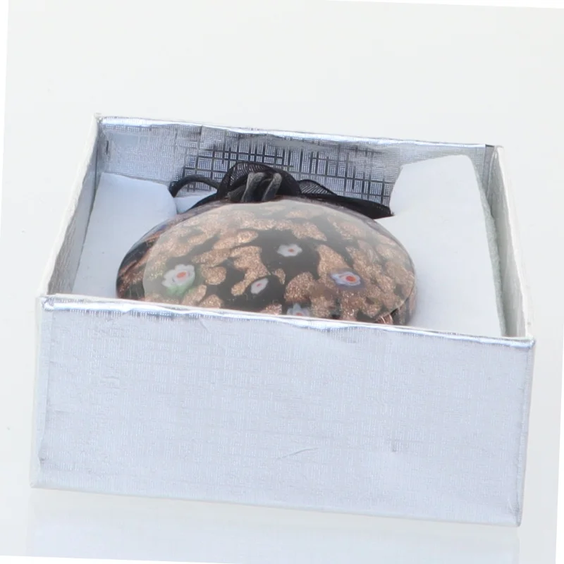 Halskæde med håndlavet italiensk glassmykke (str. Kasse 9 x 6 cm)