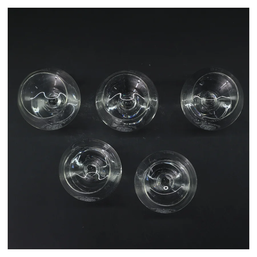 Sæt af fem smukke italienske glas (str. 5 stk Ø 5,5 cm længde 11 cm)