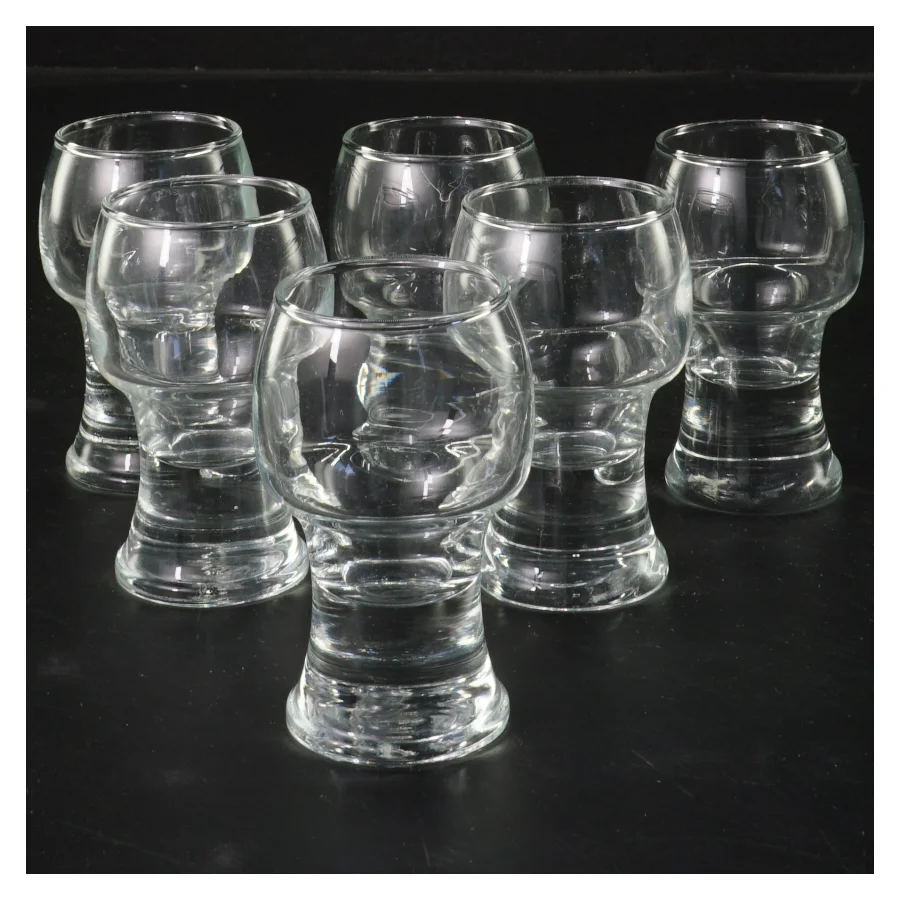 Sæt med 6 robuste glas (str. 6 stk Ø 4 cm længde 8 cm)