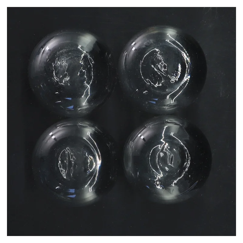 Sæt med 4 glas (8 glas i 2 annoncer)  (str. 4 stk Ø 4,5 cm længde 5,5 cm)