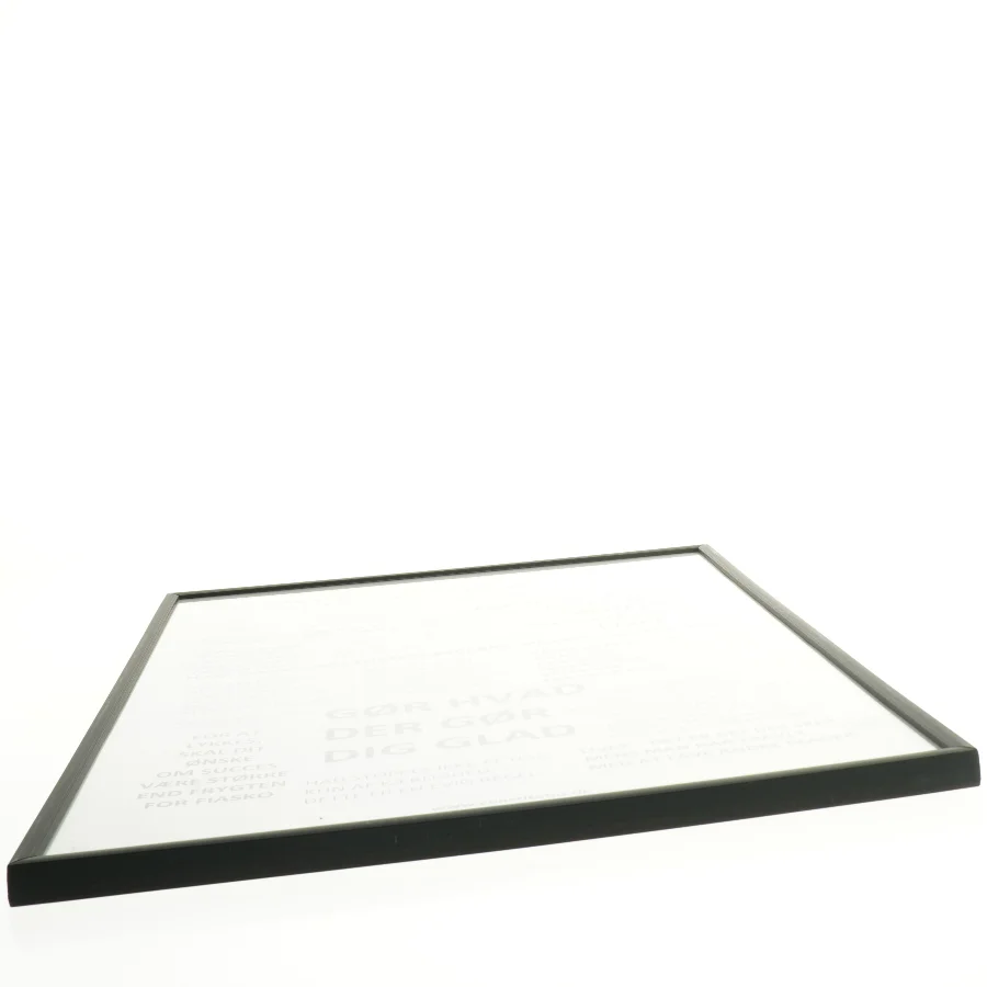 Inspirationsplakat med sort ramme fra Constitutio (str. 31 x 41 cm)