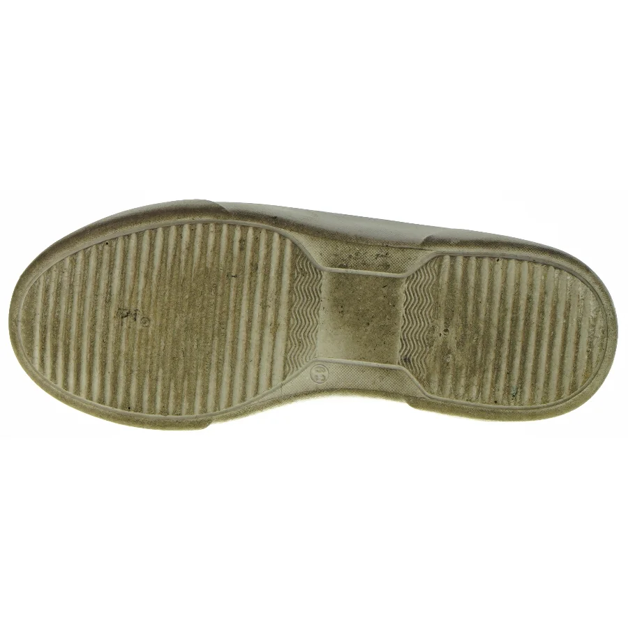 Sneakers (str. 39)