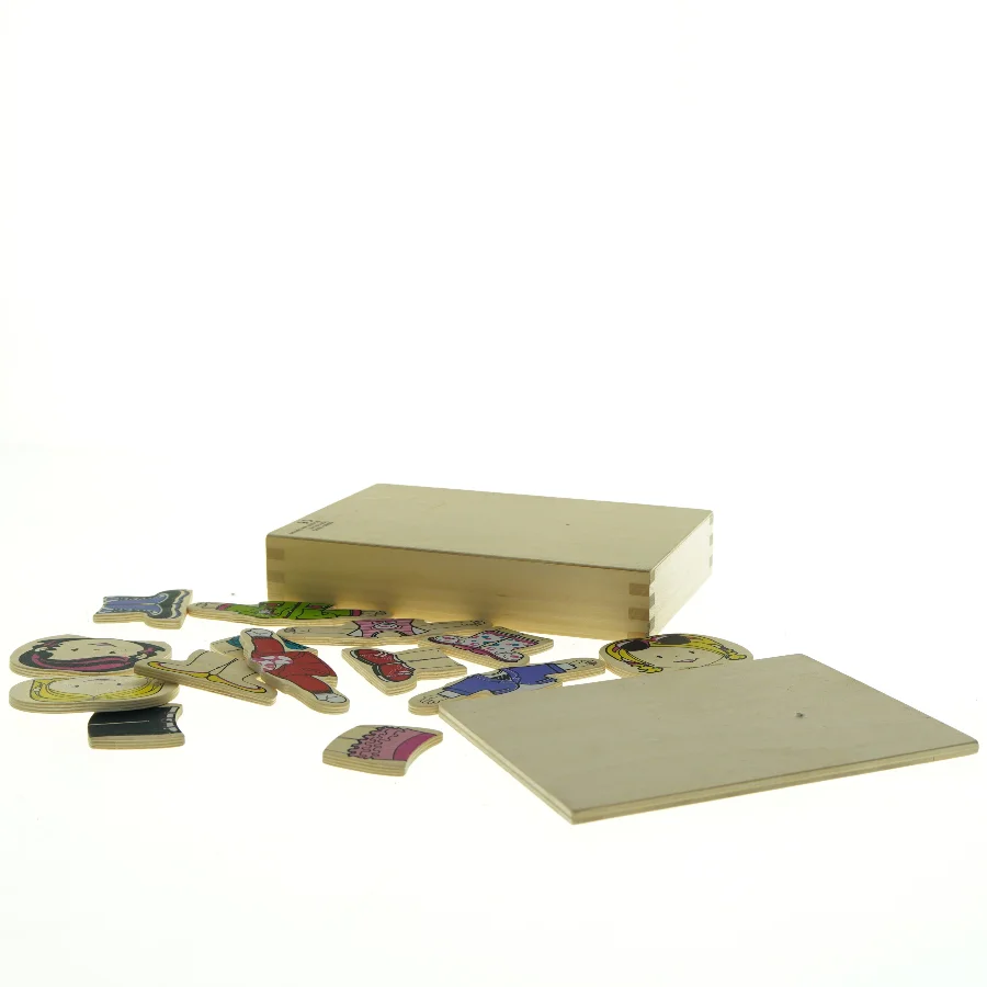 Træpuslespil påklædningsdukke (str. 20 x 14 cm)