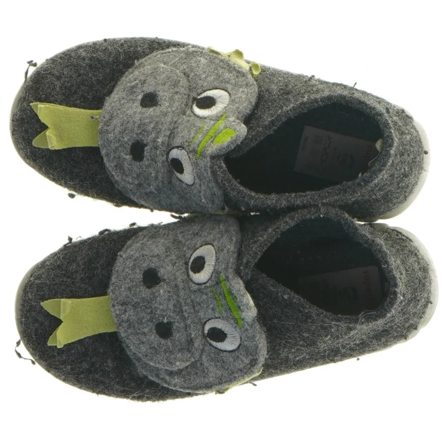 Børnefiltsko med dyremotiv (str. 24)