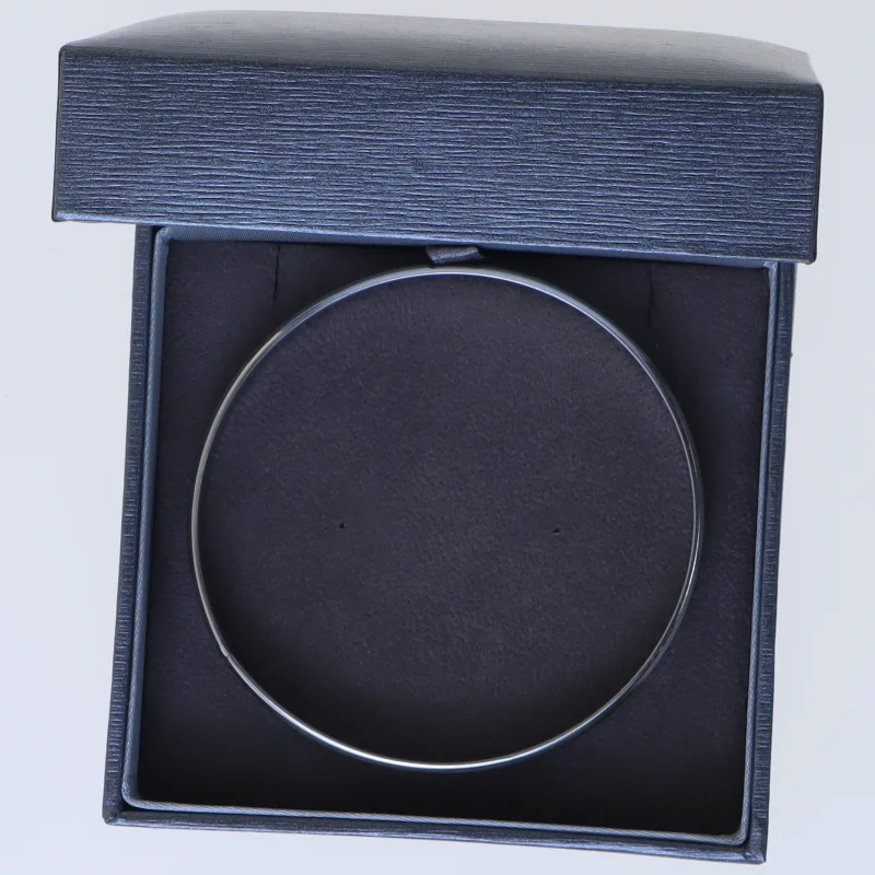 Armbånd med abalone-indlæg fra Mullers Guldsmedje (str. Ø 7 cm)