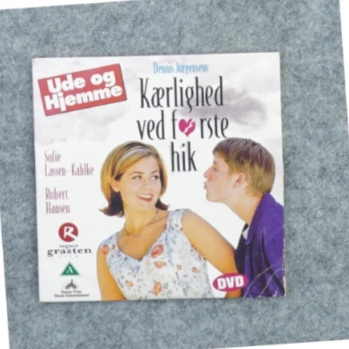 Kærlighed ved første hik fra Ude Og Hjemme (str. 14 x 14)
