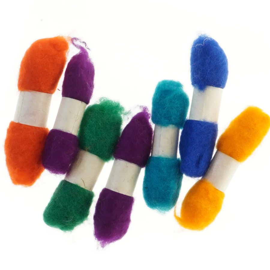 Farvet filt (str. 14,5 cm)