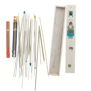 Strikkepinde med opbevaringskasse