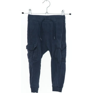 Børnebukser med lommer fra Hummel (str. 68)