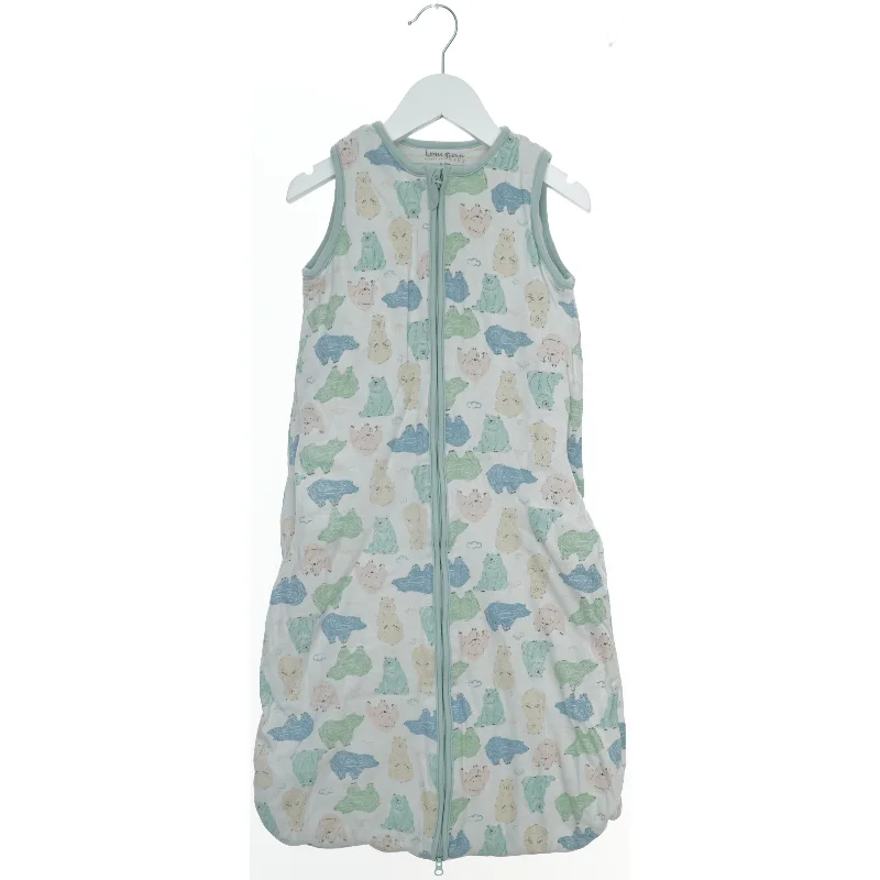 Sovepose med dyremotiv fra Homegrown Baby (str. 86)