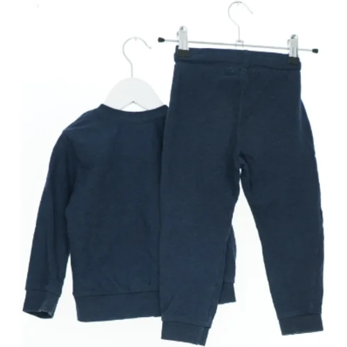 Børnesæt med ræv motiv fra VRS (str. 92)