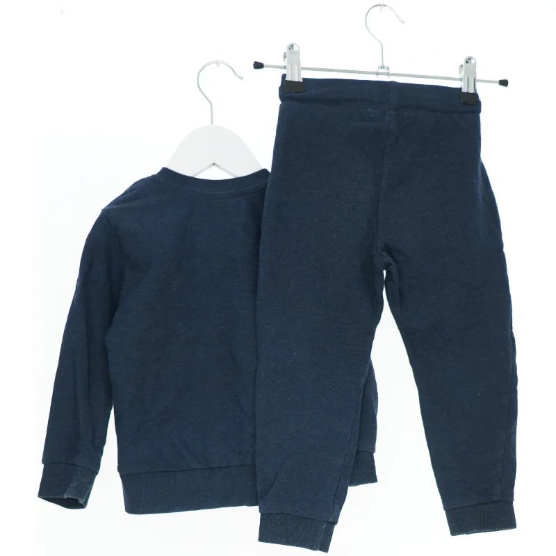 Børnesæt med ræv motiv fra VRS (str. 92)