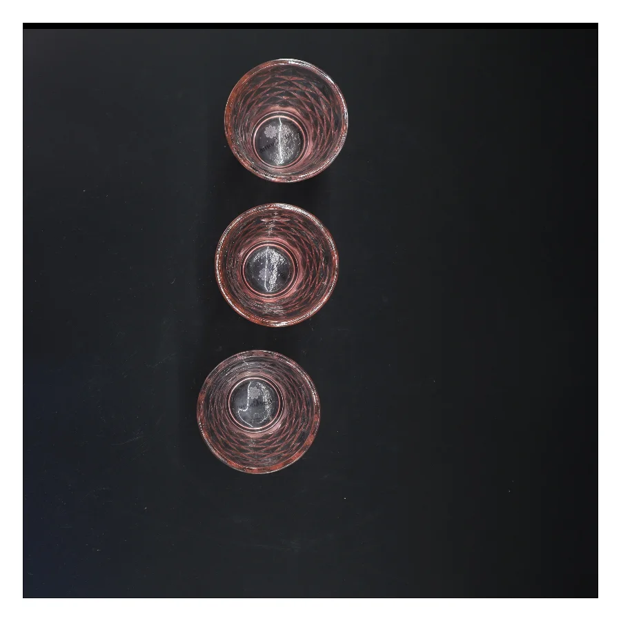 Lyserøde glas (str. 10x8 cm)