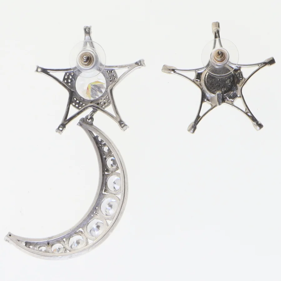 Ørestikker med stjerne og måne design (str. 7 og 3,5 cm)