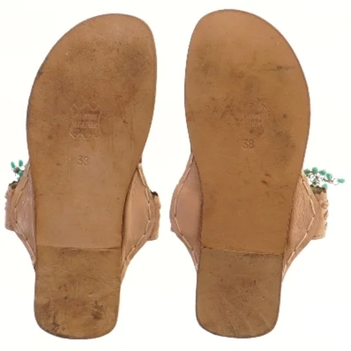Flade sandaler med perleudsmykning (str. 38 )