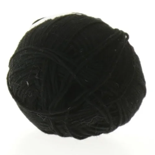 Sort bomuldsgarn fra Drops (str. 160 m 3 mm)