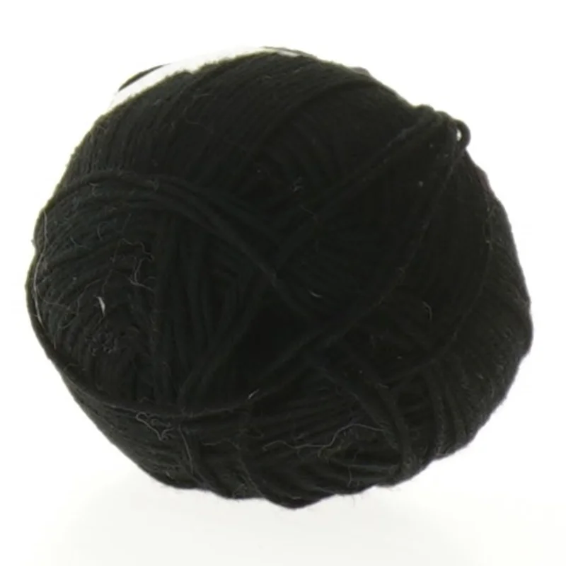 Sort bomuldsgarn fra Drops (str. 160 m 3 mm)