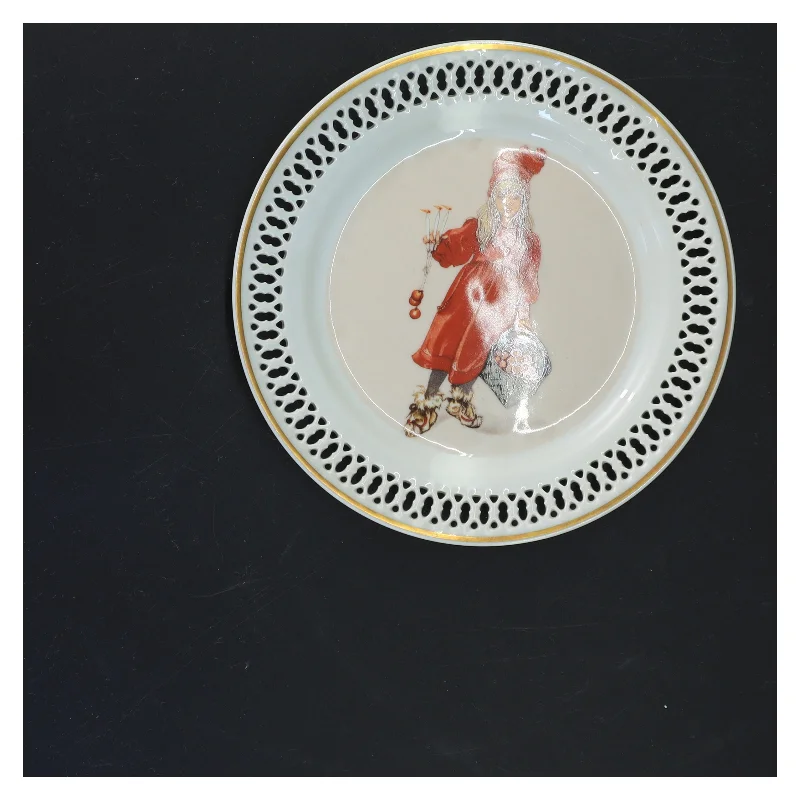 Porcelænstallerken med motiv fra Bing & Grøndahl (str. Ø 17 cm)