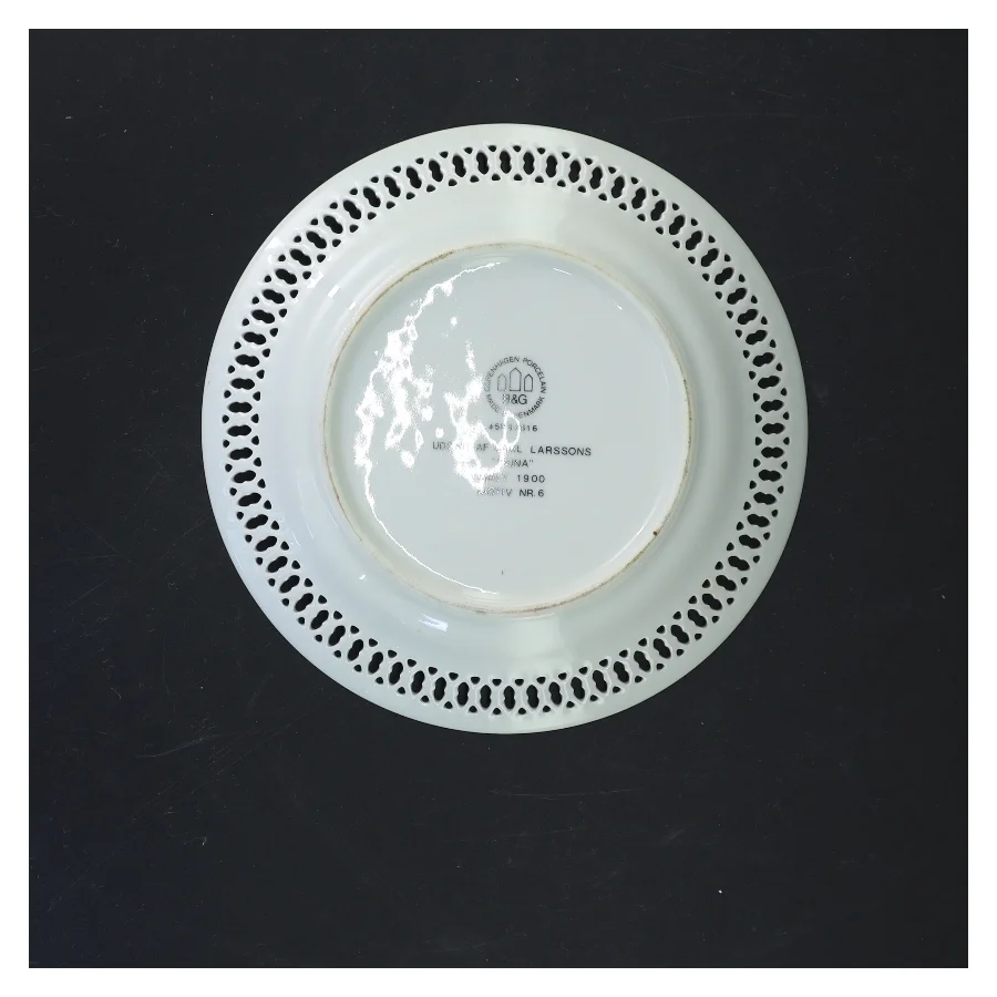 Porcelænstallerken med motiv fra Bing & Grøndahl (str. Ø 17 cm)