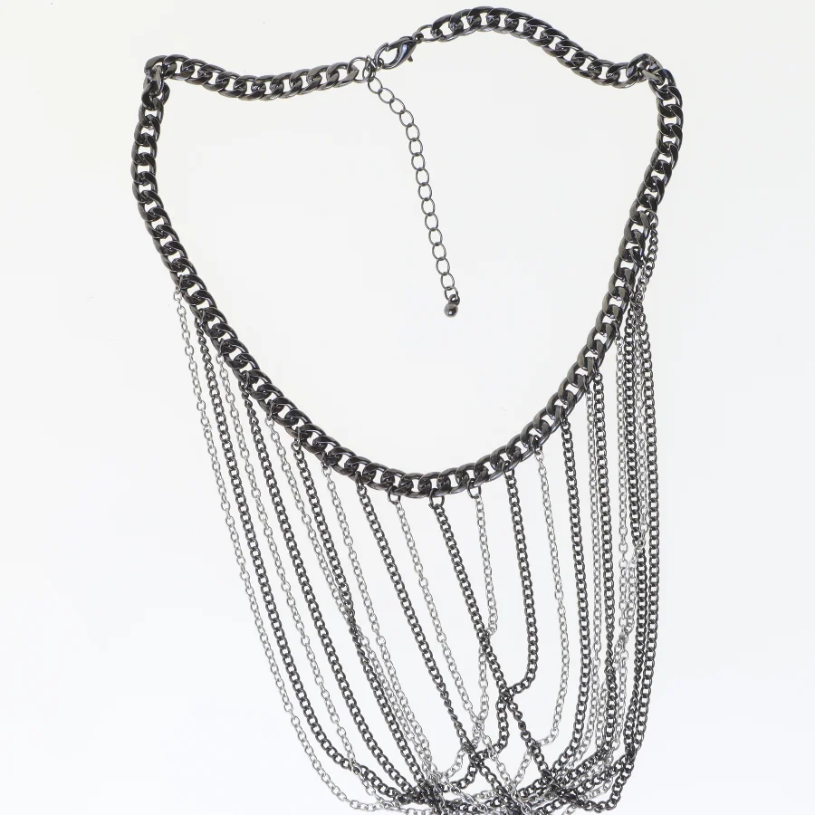 Sort halskæde med kæder (str. 50 cm)