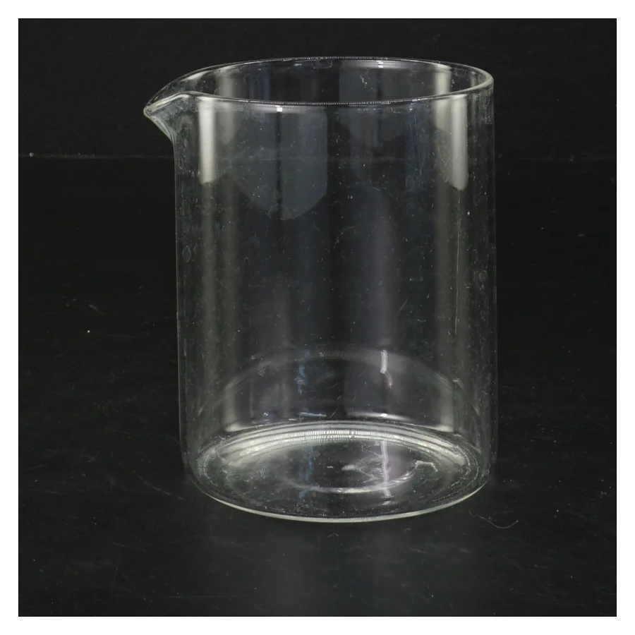 Glasbeholder med hældetud (str. 10,5x8 cm)