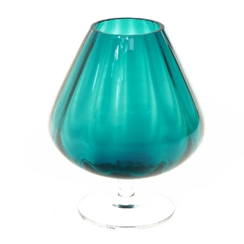 Blå glasvase på fod (str. 15,5 cm)