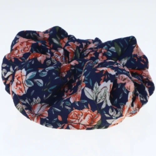 Blomstret hårelastik