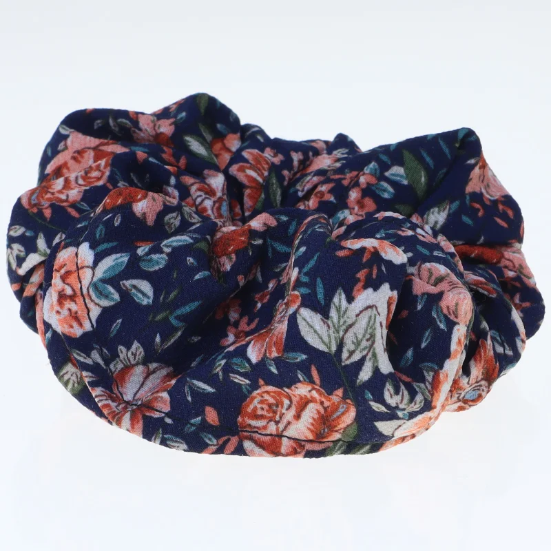 Blomstret hårelastik