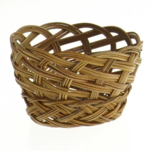 Flettet kurv (str. Ø. 6 cm. længde. 4,5 cm)