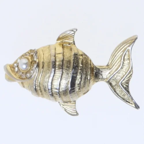 Fiskeformet broche (str. 5 cm)