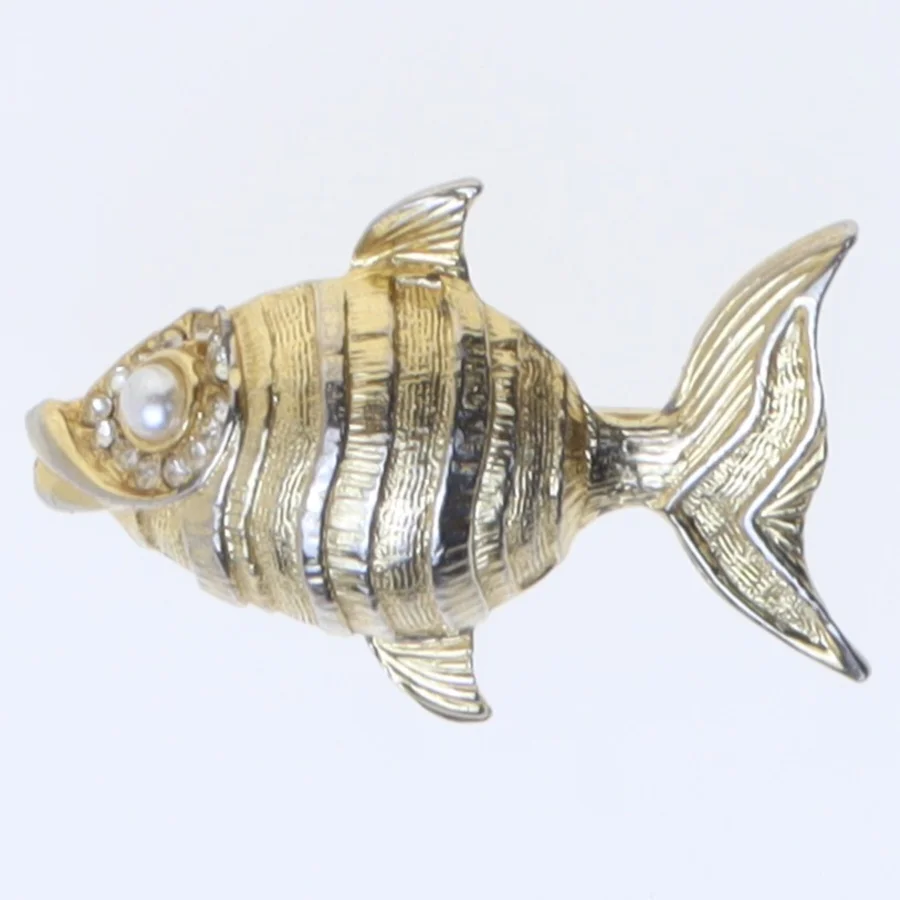 Fiskeformet broche (str. 5 cm)