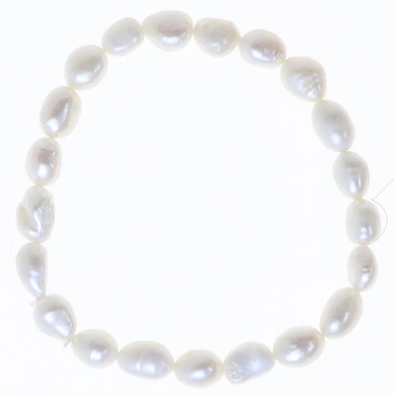 Armbånd med hvide naturperler (str. 18 cm)