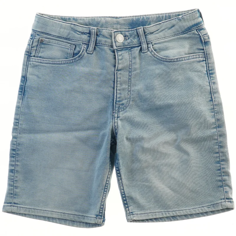 Denim shorts fra H&M (str. 158)