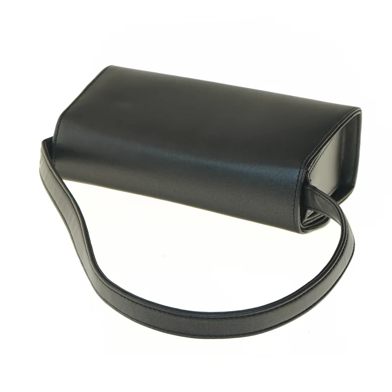 Sort skuldertaske fra Elizabeth (str. 13x8x25 cm)