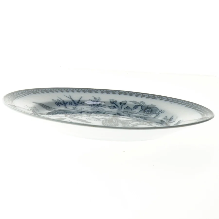 To porcelæns frokosttallerken med fuglemotiv fra Fasan (str. 20 cm)