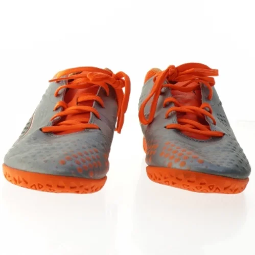 Puma Grå og orange fodboldstøvler indendørs fra Puma (str. 37,5)