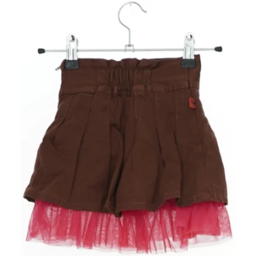 Nederdel med broderede elefanter fra Hjorth (str. 92)