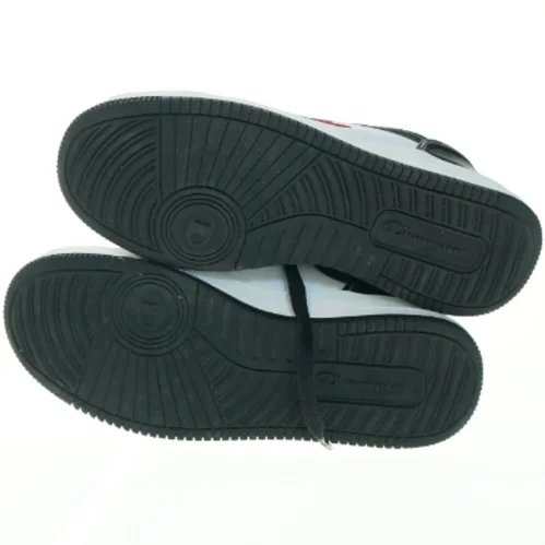 Champion sneakers i sort, hvid og rød (str. 42)