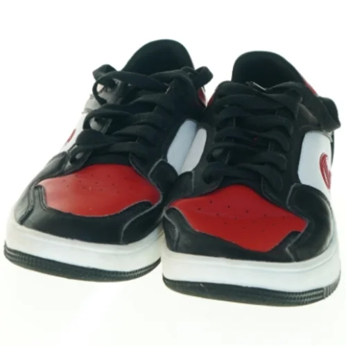 Champion sneakers i sort, hvid og rød (str. 42)