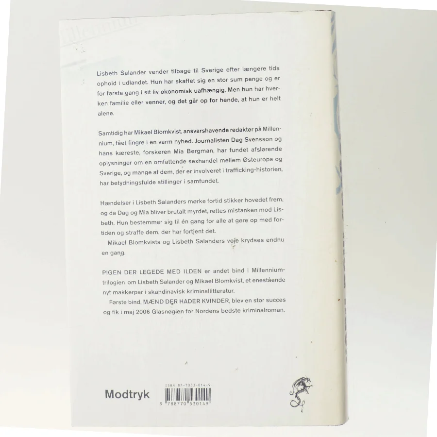 Pigen Der Legede Med Ilden af Larsson, Stieg (Bog)