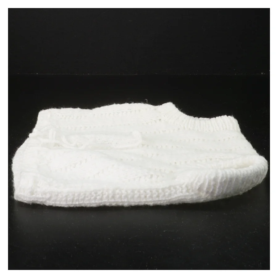 Strikket babyblebuks (str. 25x24 cm)